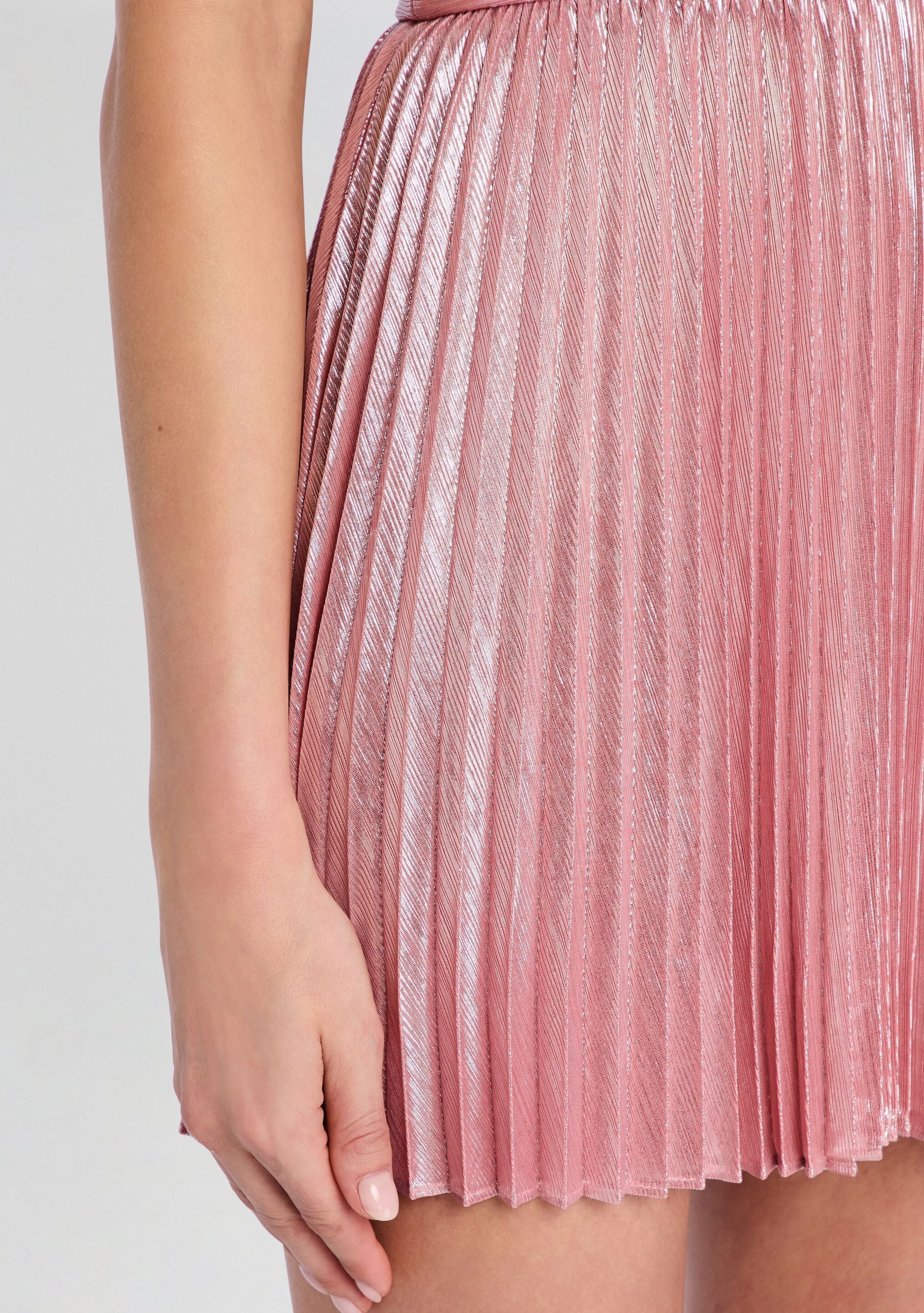 Elvirra Dress