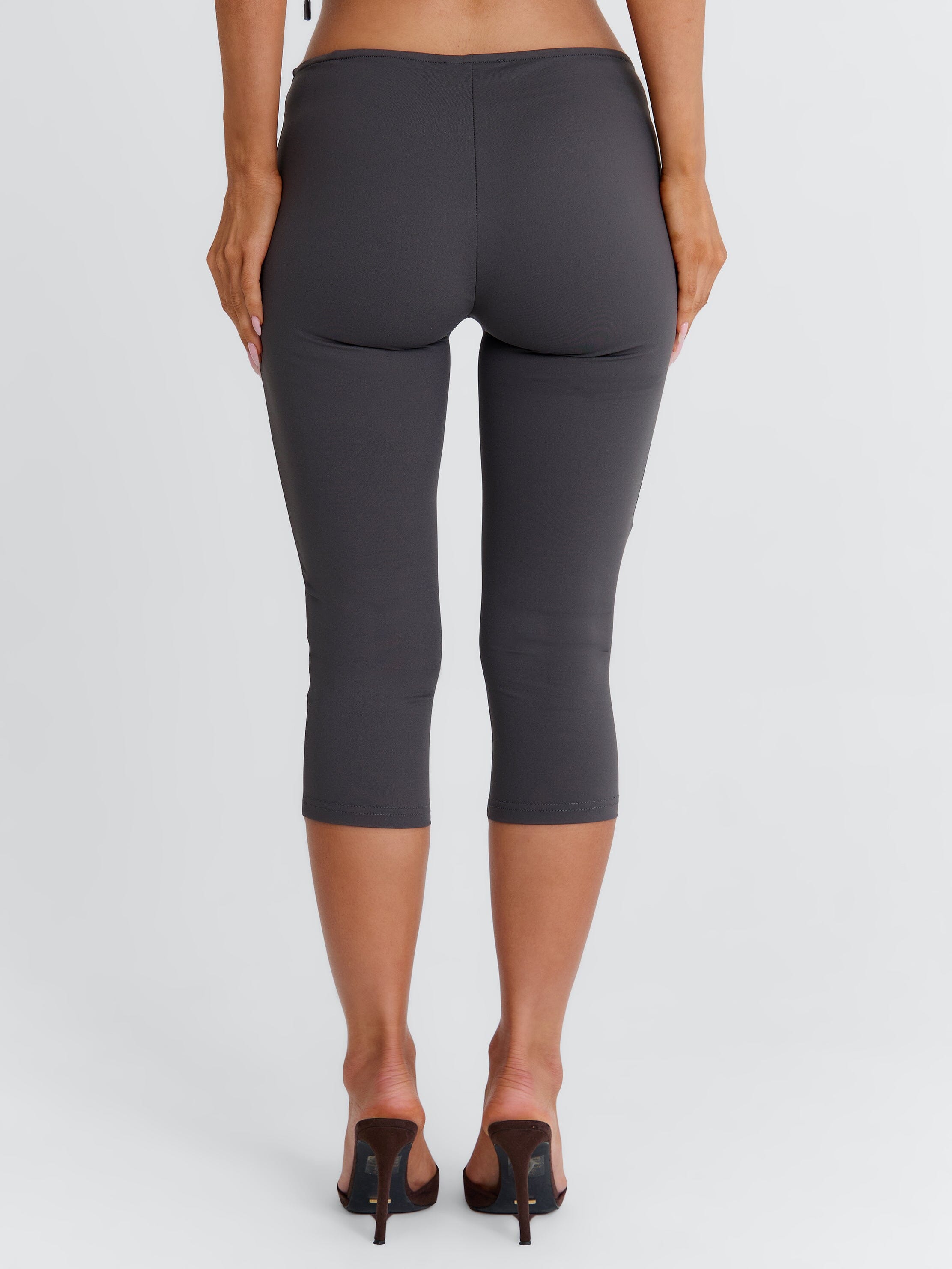 Juliett Capri Pants Dark Grey