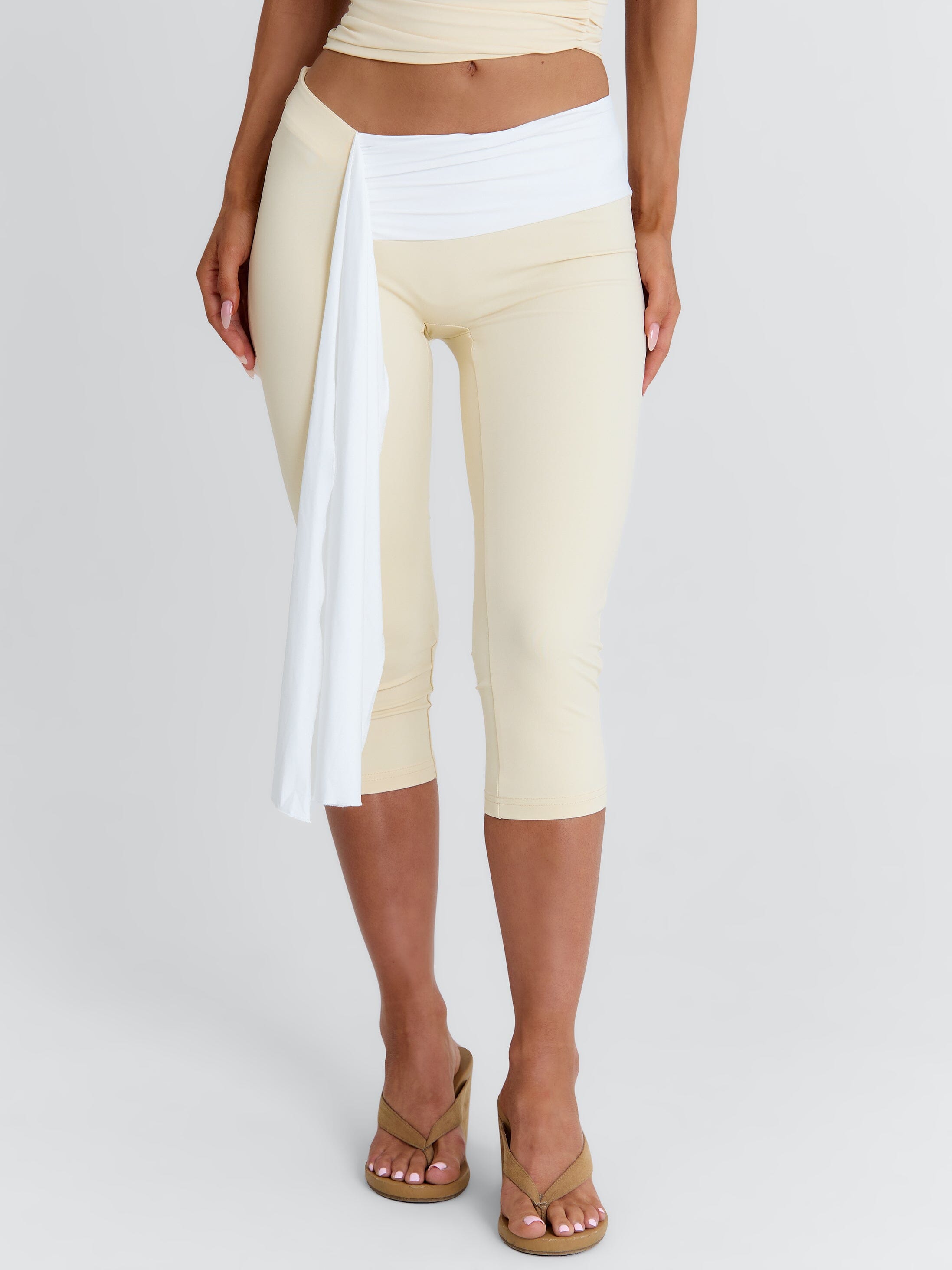 Linday Capri Pants White And Cream