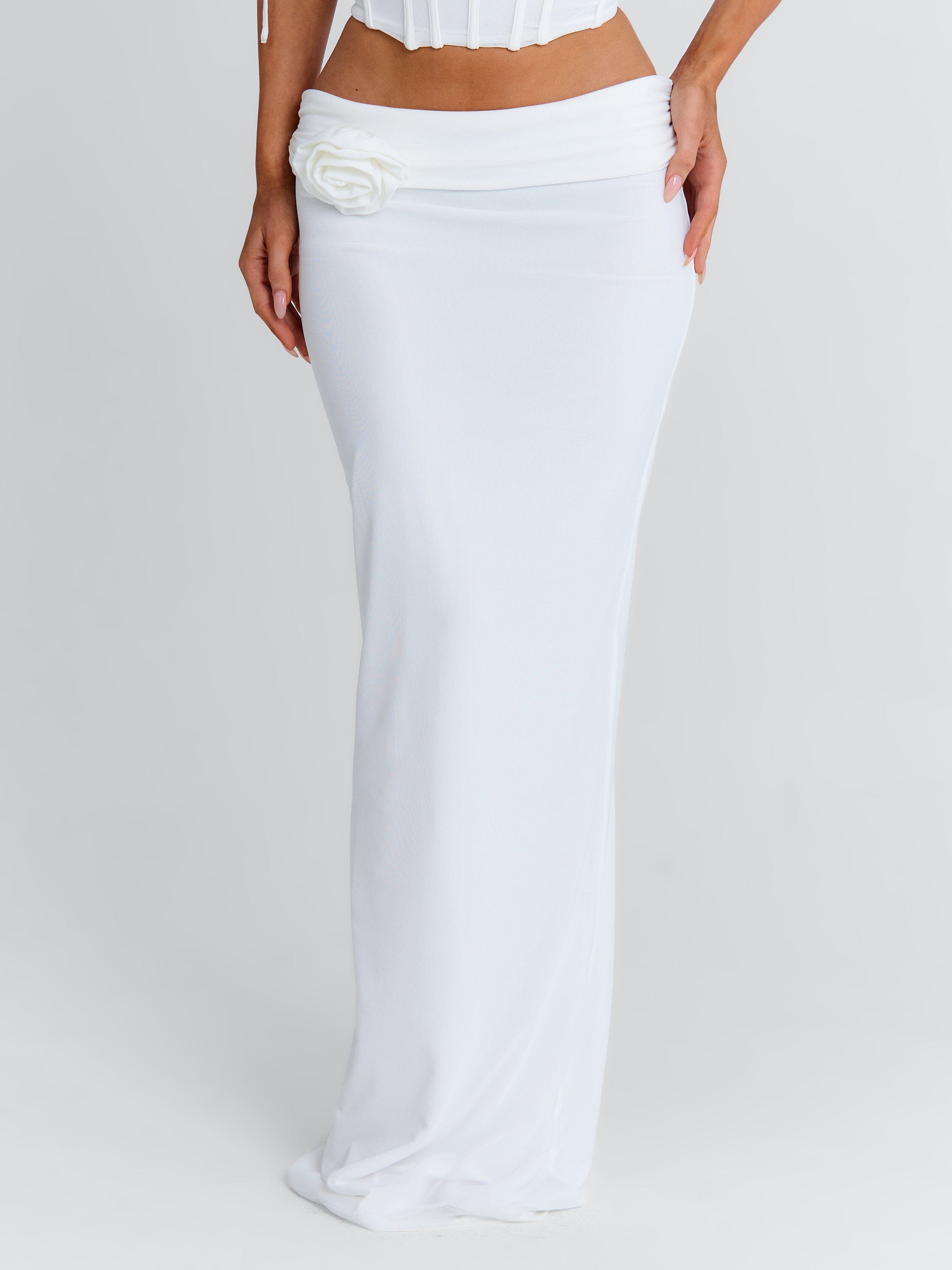 Zurai Maxi Skirt White