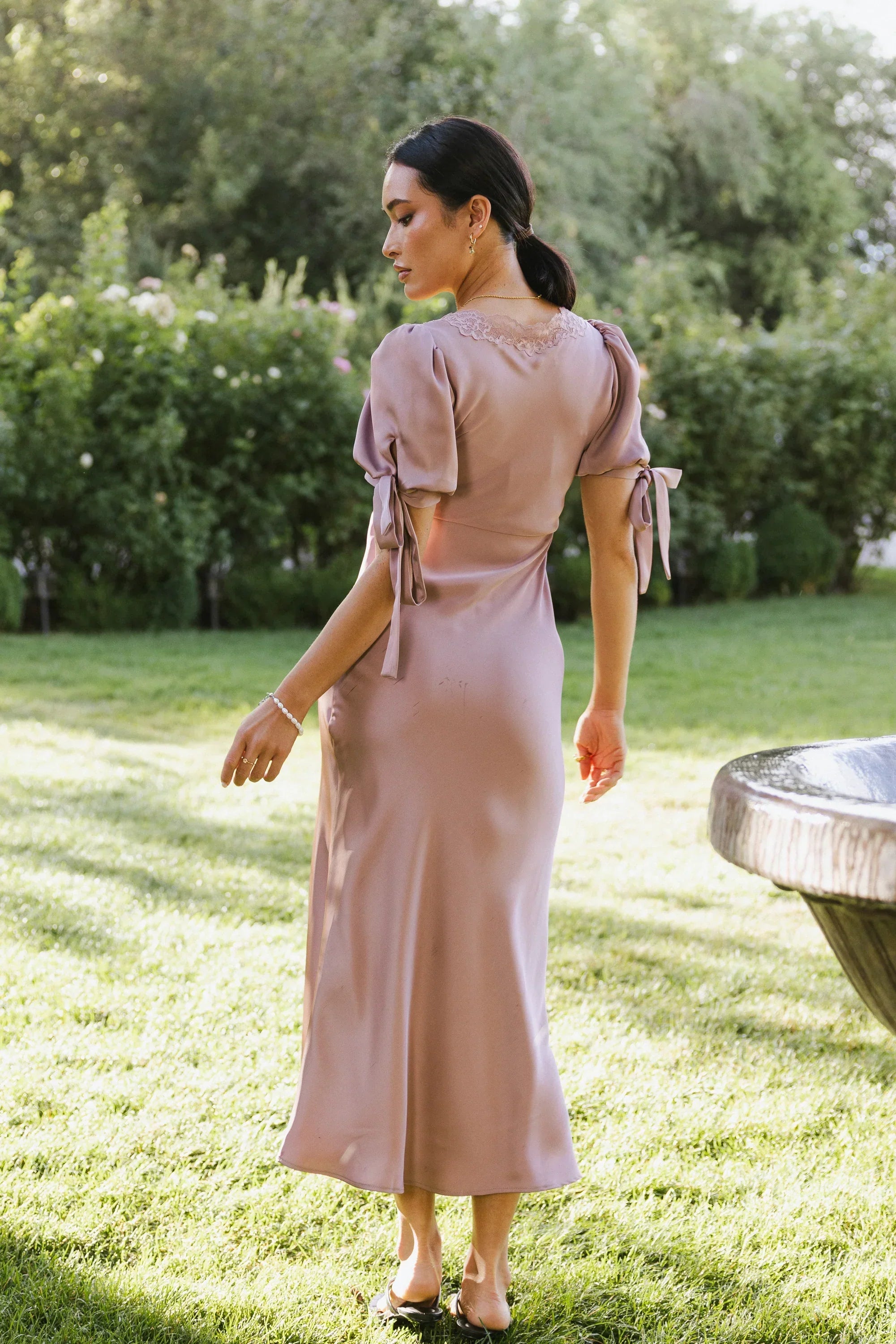 Amanda Lace Trim Maxi Dress in Mauve